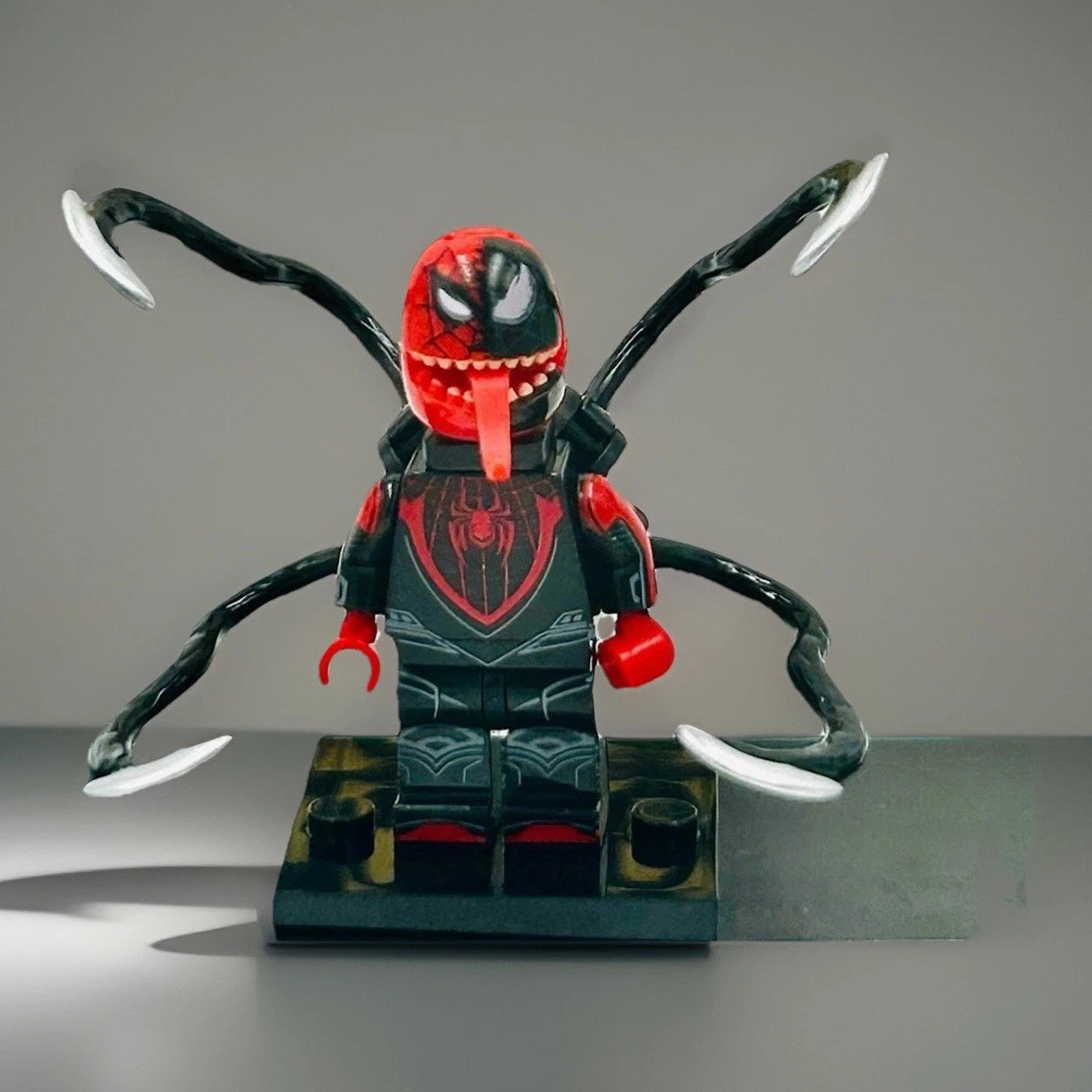 #0205 - Carnage / Venom Suit
