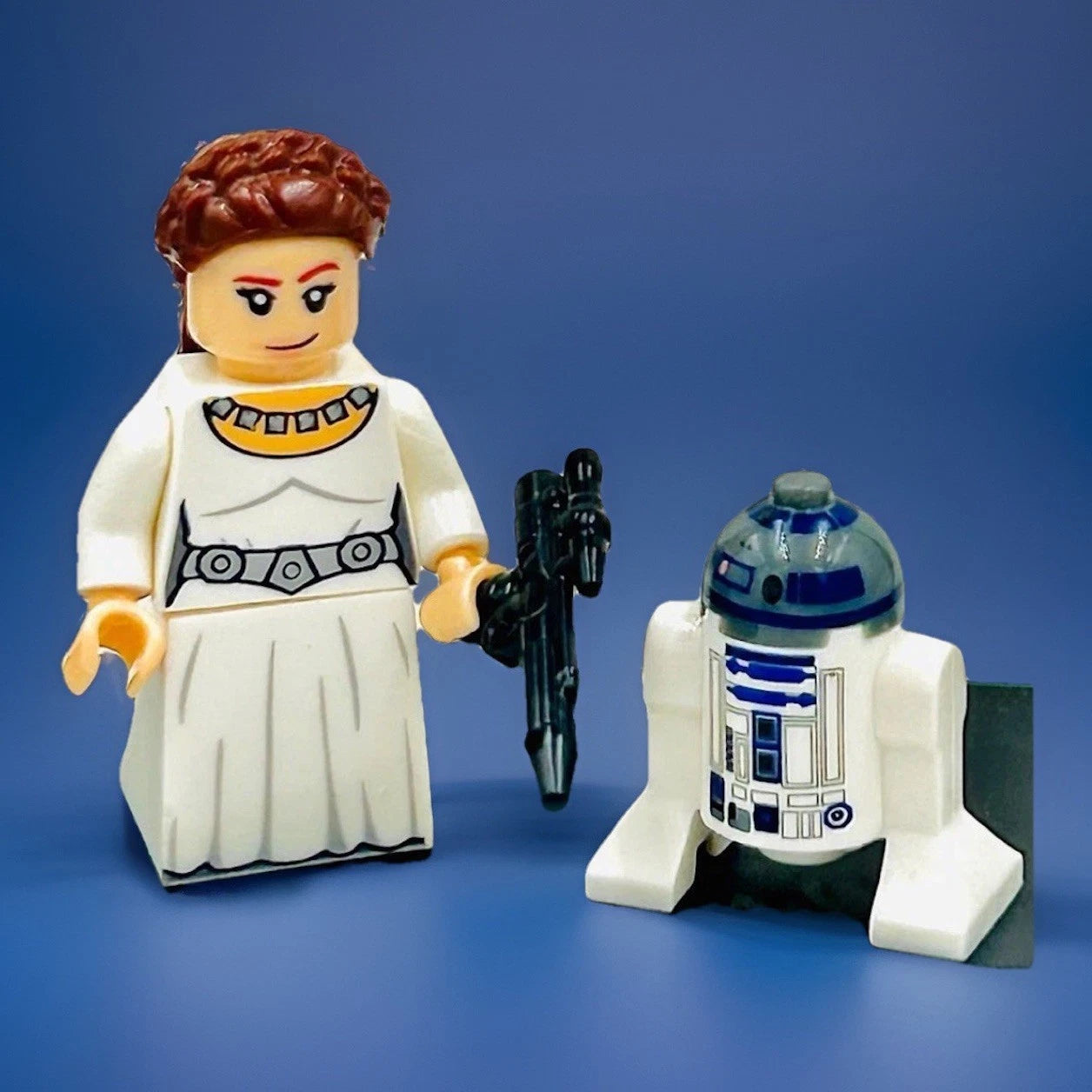 #0270 - Princess Leia (Award Ceremony Dress)