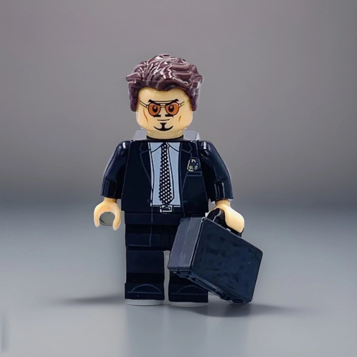 #0091 - Tony Stark (Business Suit)