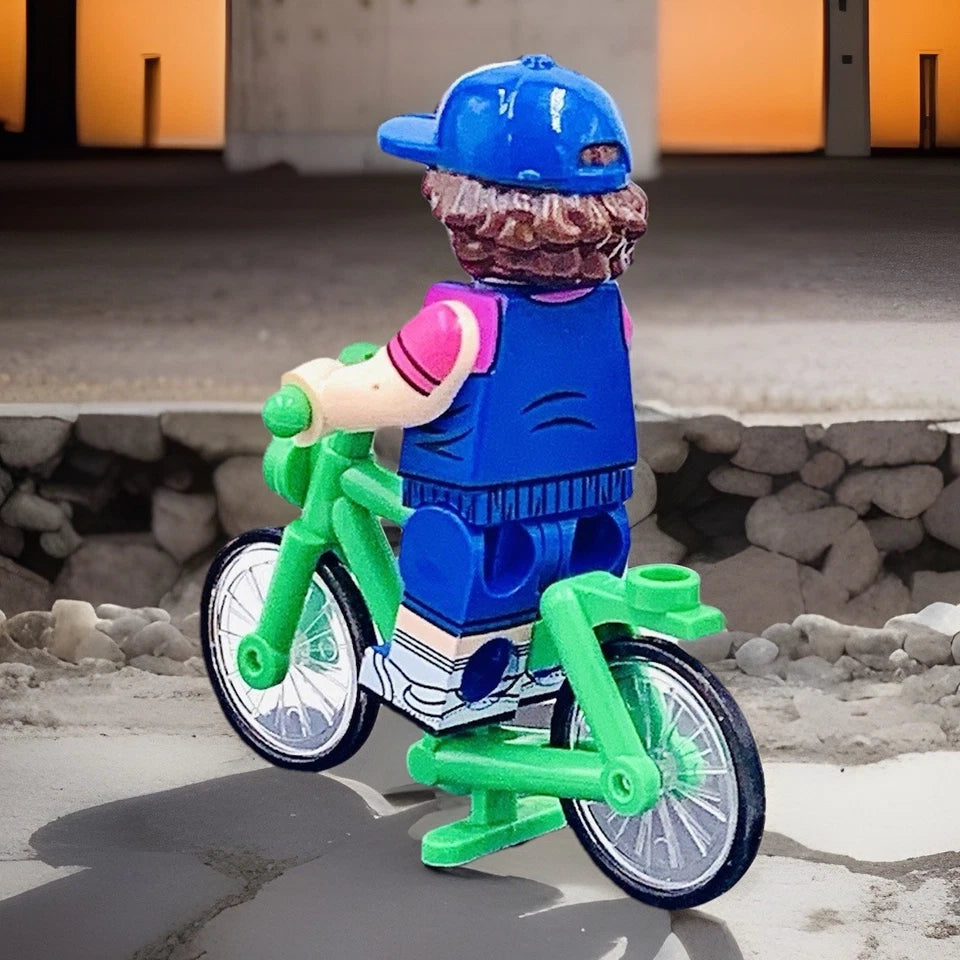 #0000 - Dustin W/ Bike (Stranger Things)
