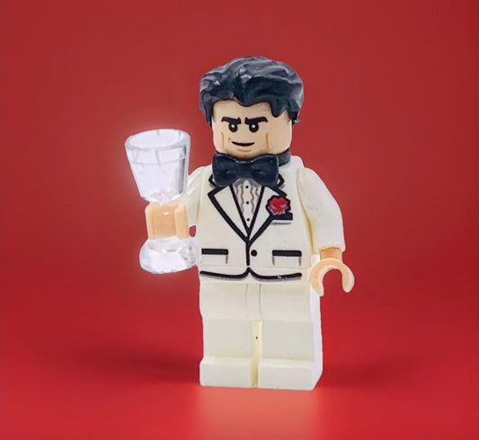 #0000-R - Batman (Bruce Wayne In White Tux)