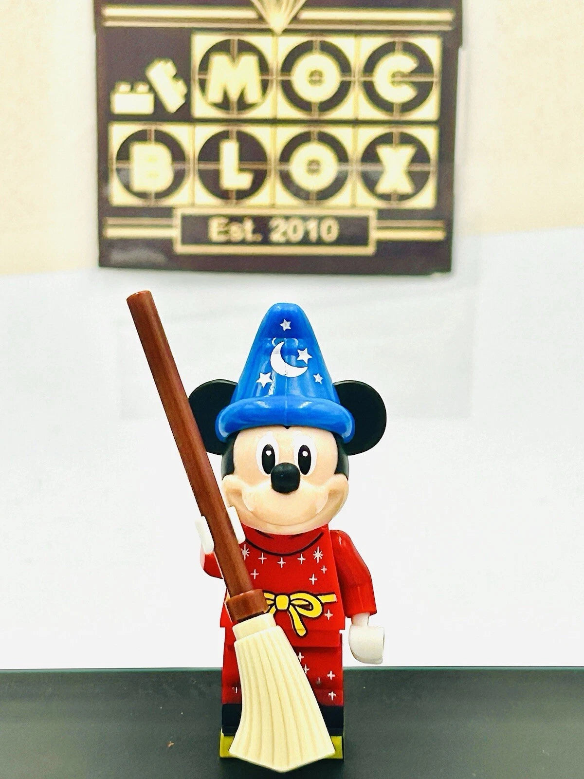 #0350 - Mickey & Minnie Mouse