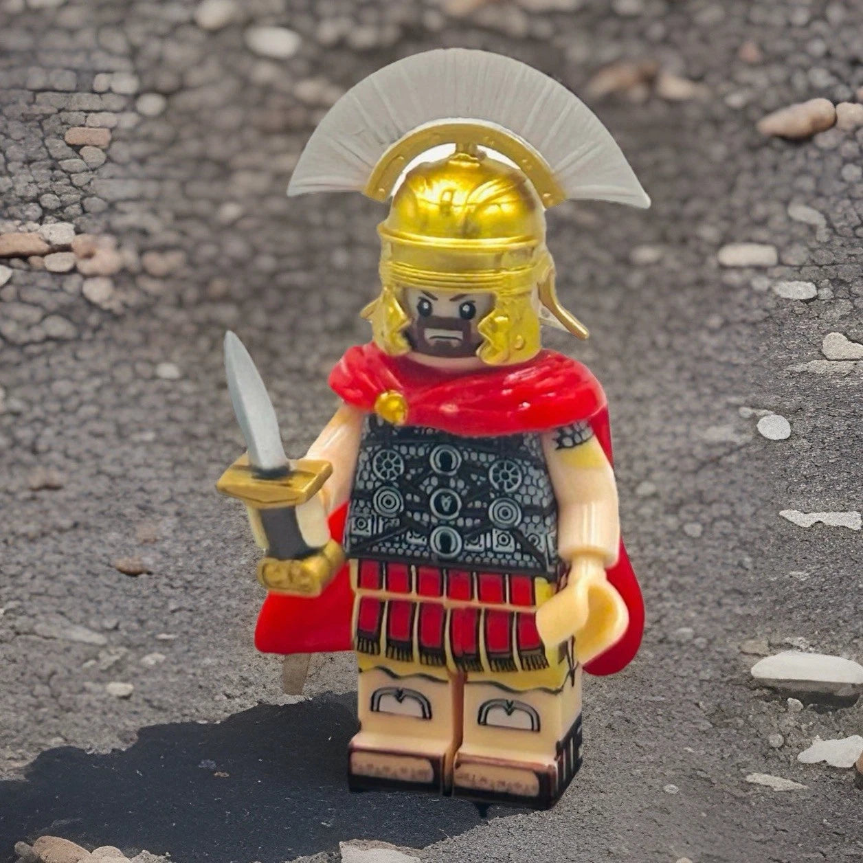 #1108 - Roman Warrior (White Ploom)