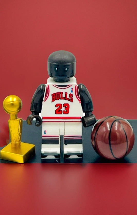#0702 - Michael Jordan (White Jersey)