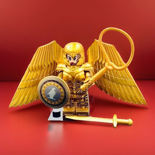 #0122 - Wonder Woman (84’ Suit w/ Chrome Wings)