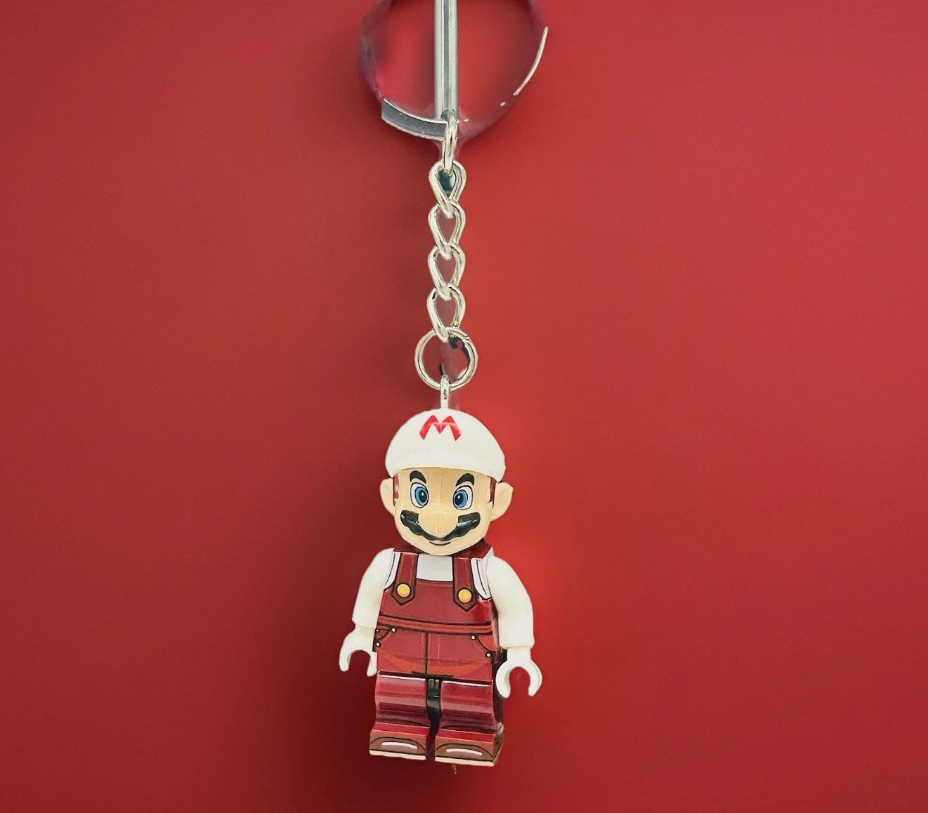 #0496-KC - Mario (Fire Suit) Keychain