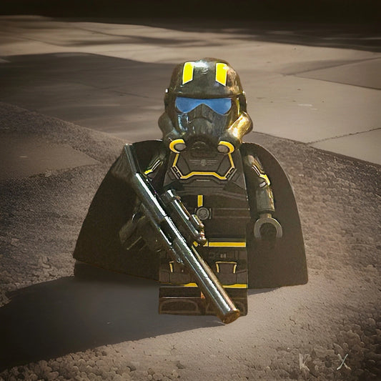 #0183 - Helldiver (Yellow / Black)