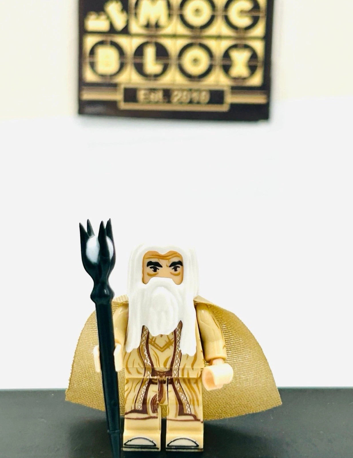 #0400 - Saruman (Tan Cape)