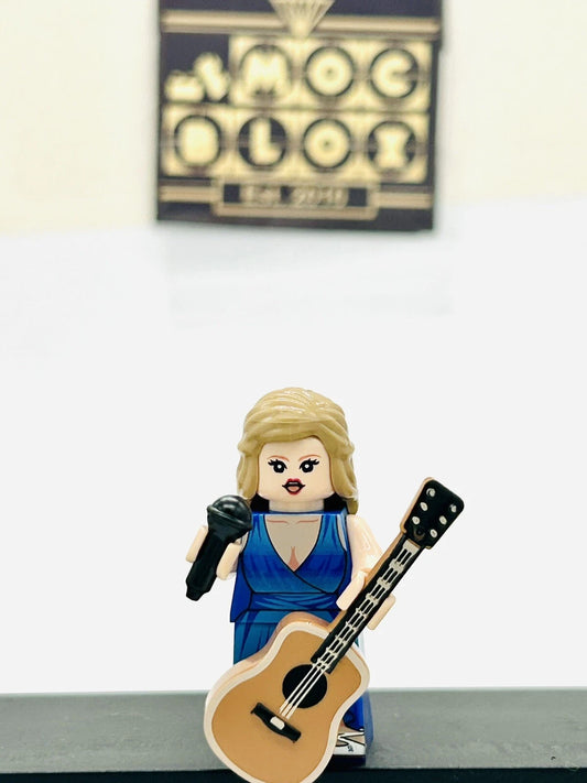 #1185 - Taylor Swift (Folklore Blue Dress)