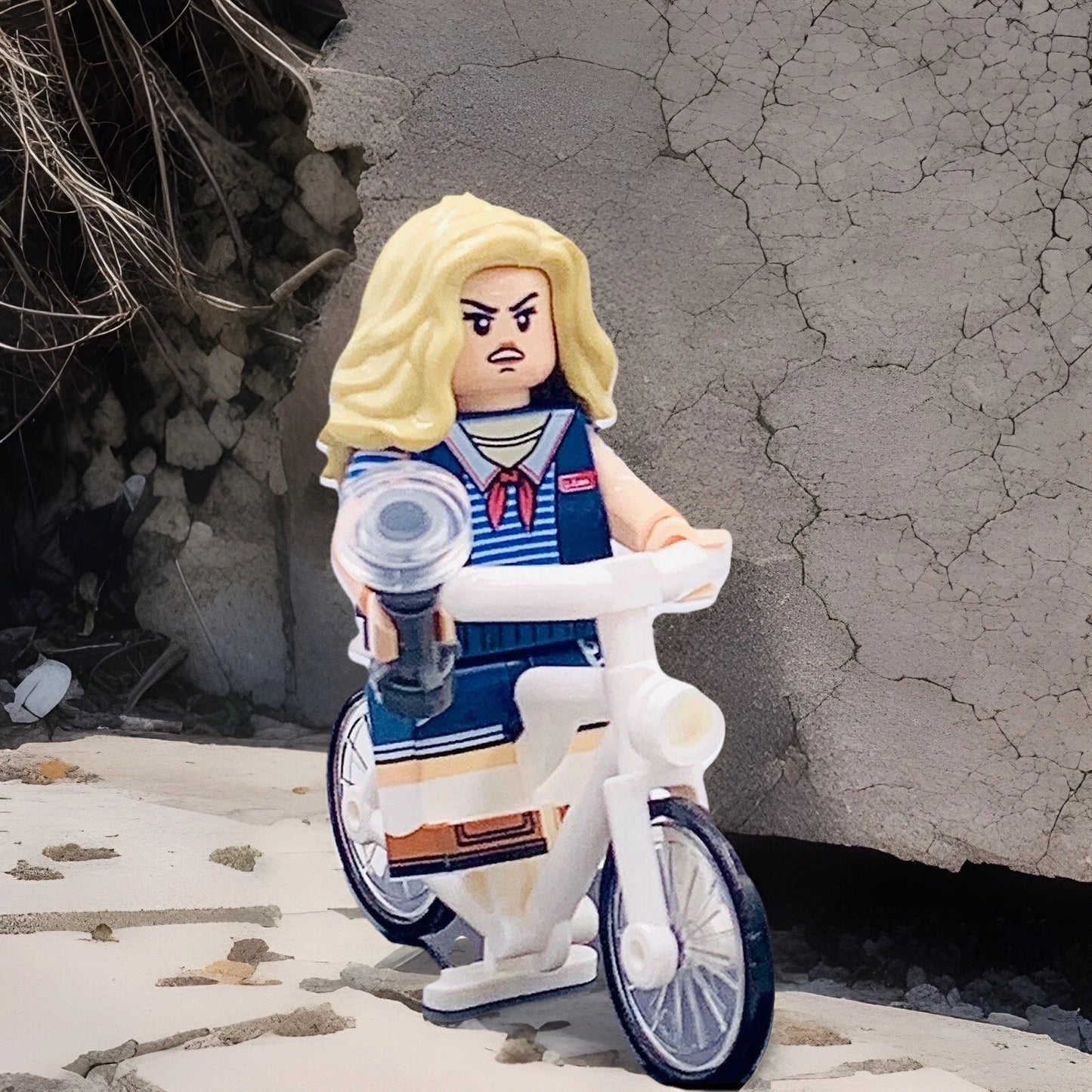 #0983 - Robin Buckley (Scoops Ahoy) w/ Bike