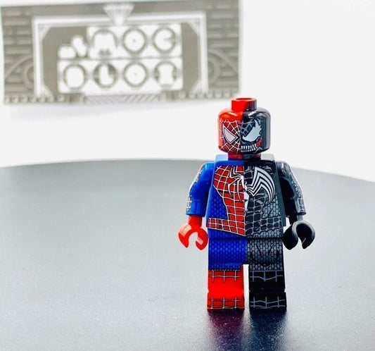 #0231 - Spider-Man / Venom (Splitting Suit)