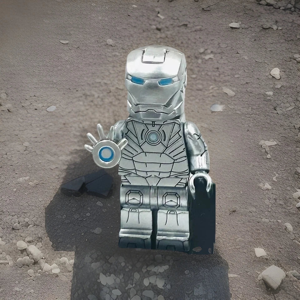 #0084 - Iron Man (Silver Suit)