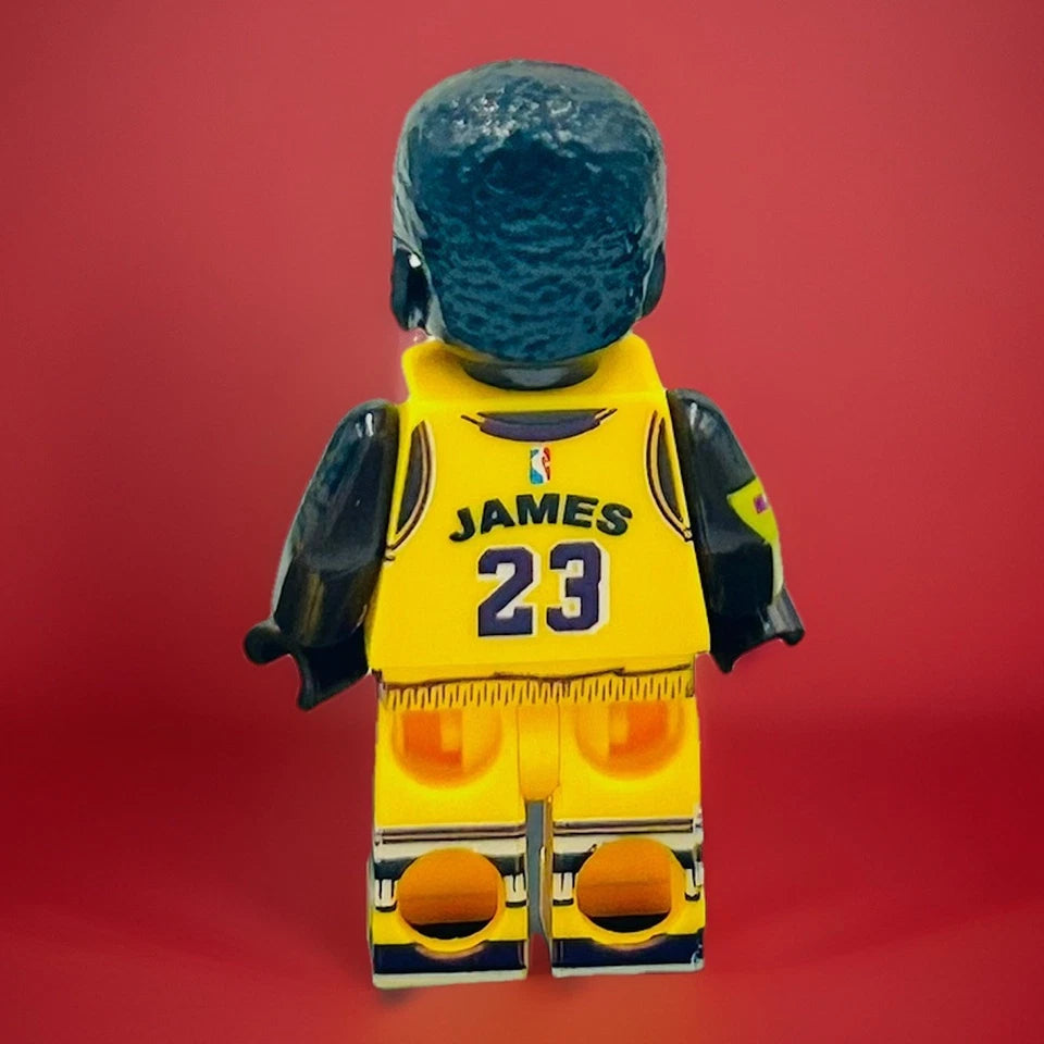 #0705 - Lebron James (Yellow Jersey)