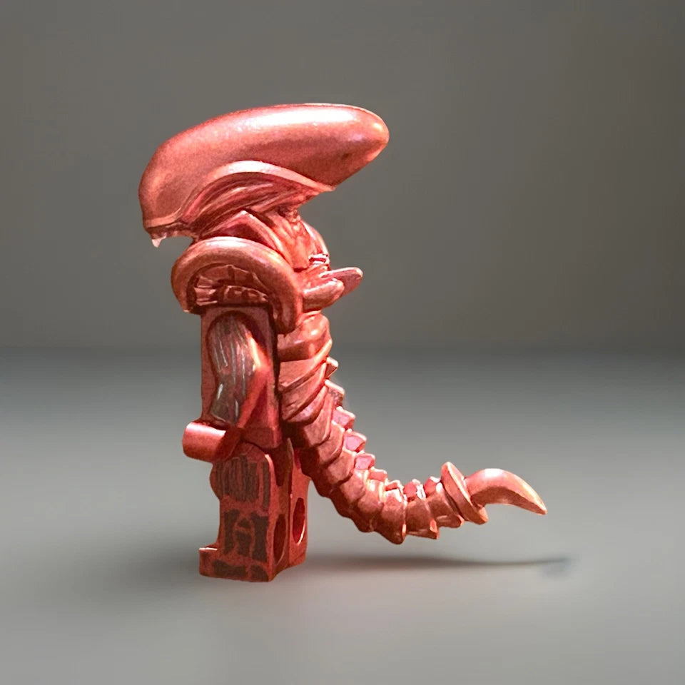 #0617 - Alien (Red Chrome) (Alien vs. Predator)