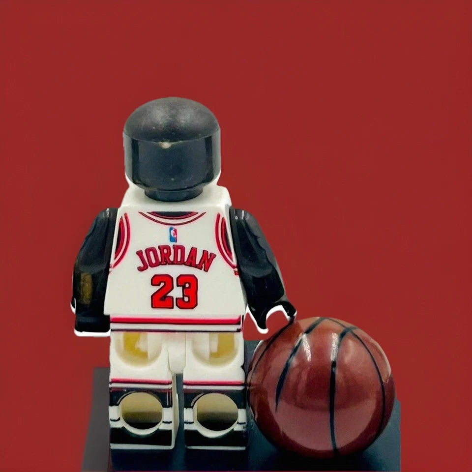 #0702 - Michael Jordan (White Jersey)